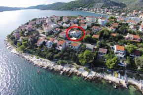 Apartments by the sea Seget Vranjica, Trogir - 10328